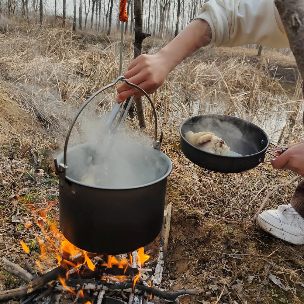 Aluminum Campfire Pot – Large-Capacity Hanging Cooking Pot