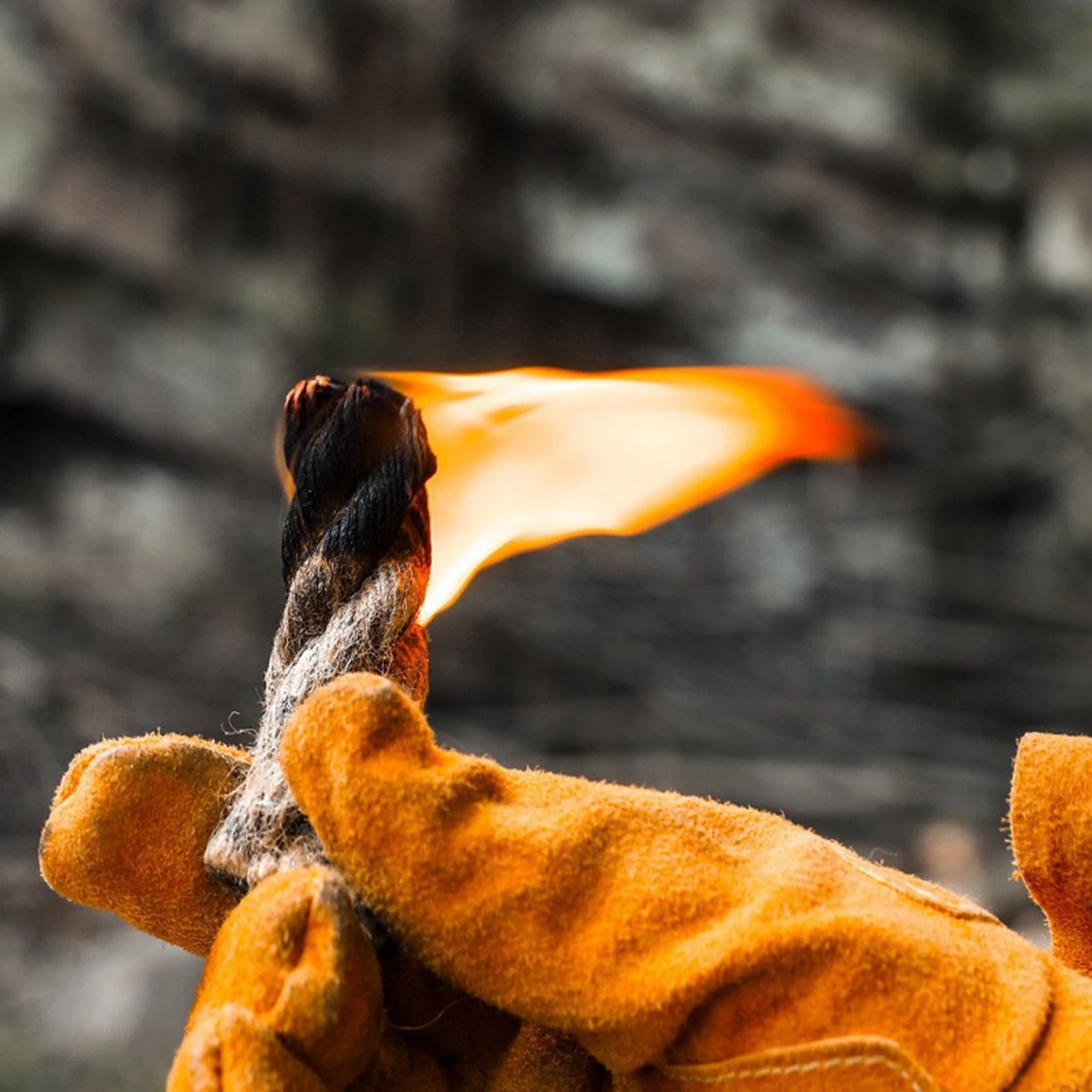 Natural Tinder Rope Fire Starter – Compact Emergency Tinder for Camping, Hiking & Bushcraft